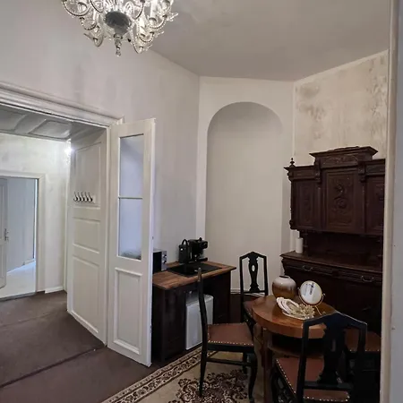 Csaky Palace 2 * Pressburg