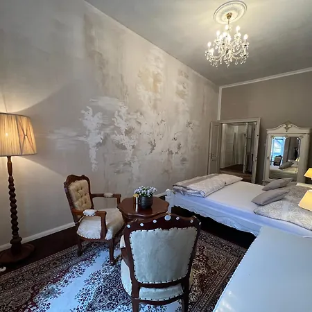 Apartment Csaky Palace 2 *