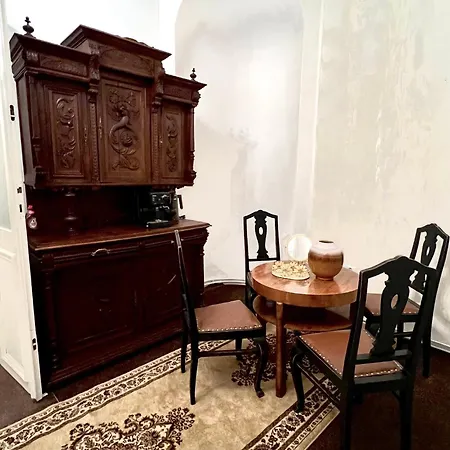 Csaky Palace 2 Lägenhet Bratislava