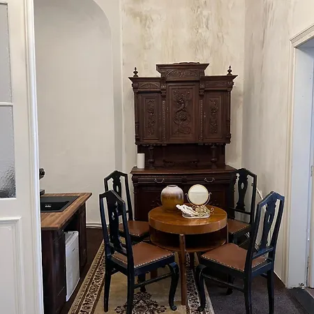 Csaky Palace 2 Διαμέρισμα *